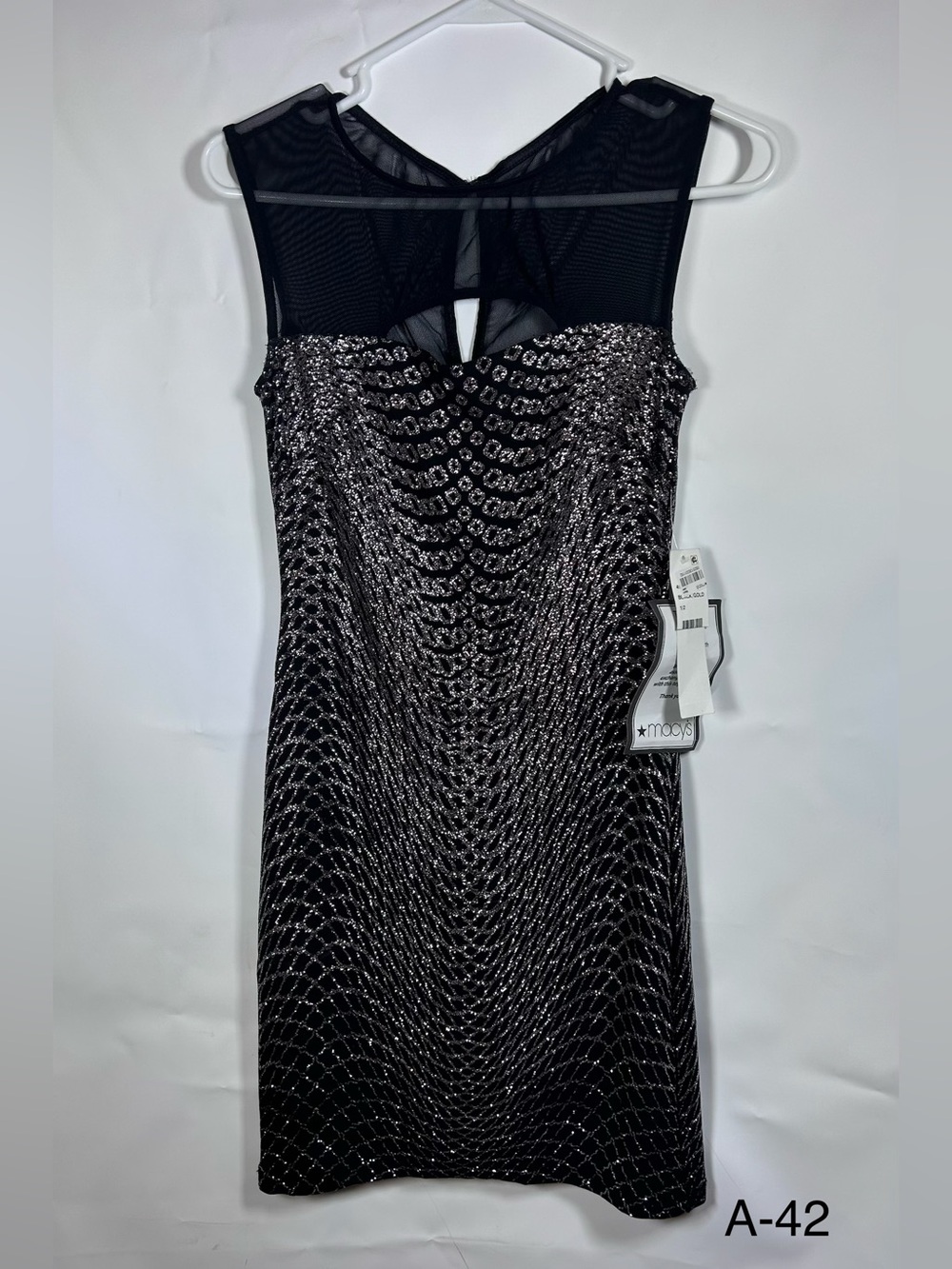 Jump Apparel Black Gold Metallic Art Deco Mesh Dress Juniors 1/2